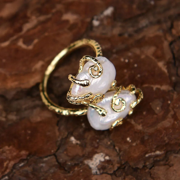 Selune Crest Pearl Ring