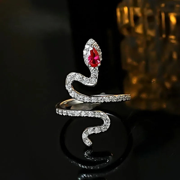 Velastra Silver Serpent Ring